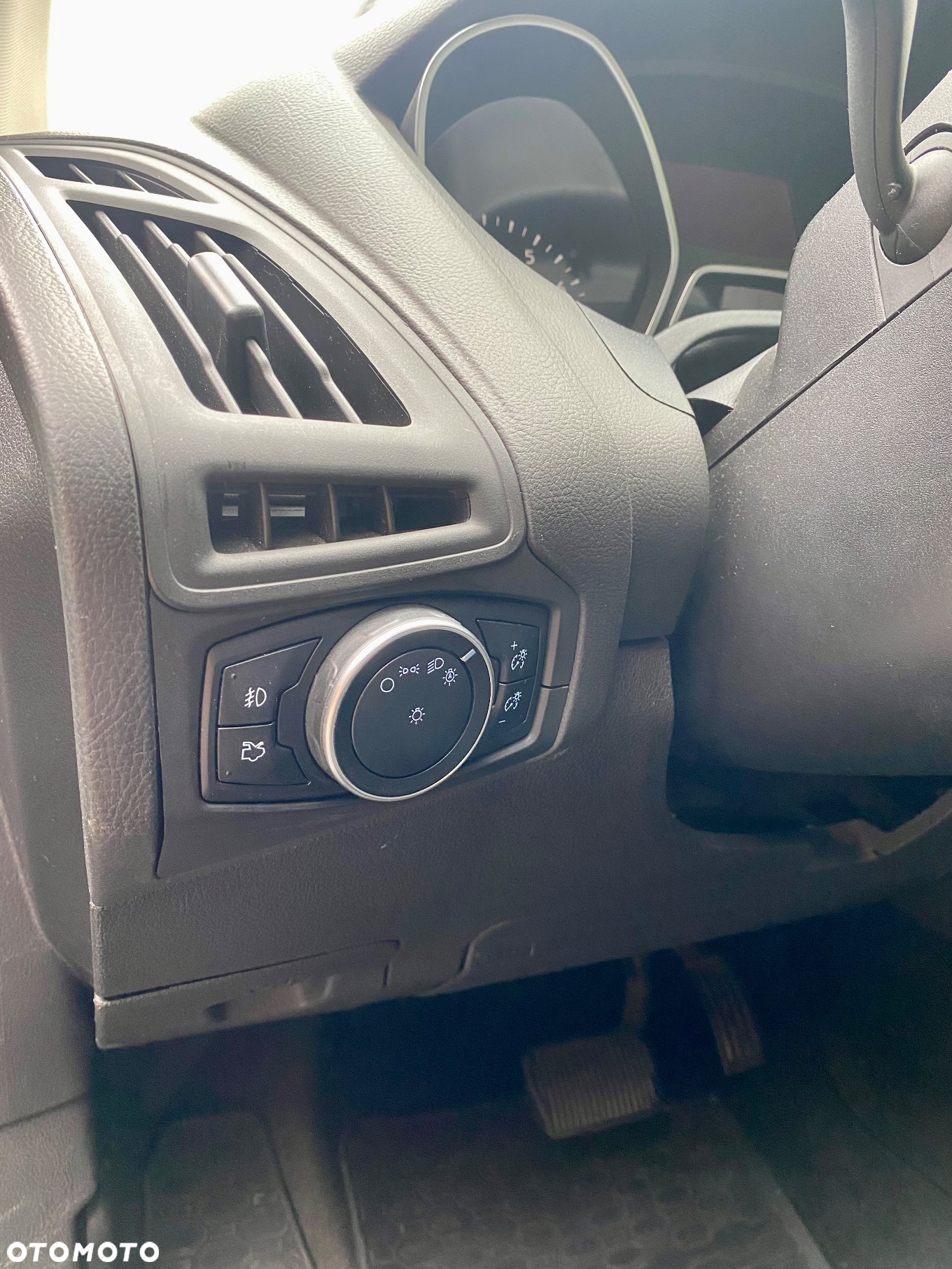 Ford Focus - 12