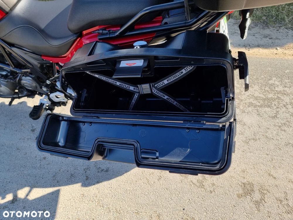 Benelli TRK 502 - 13