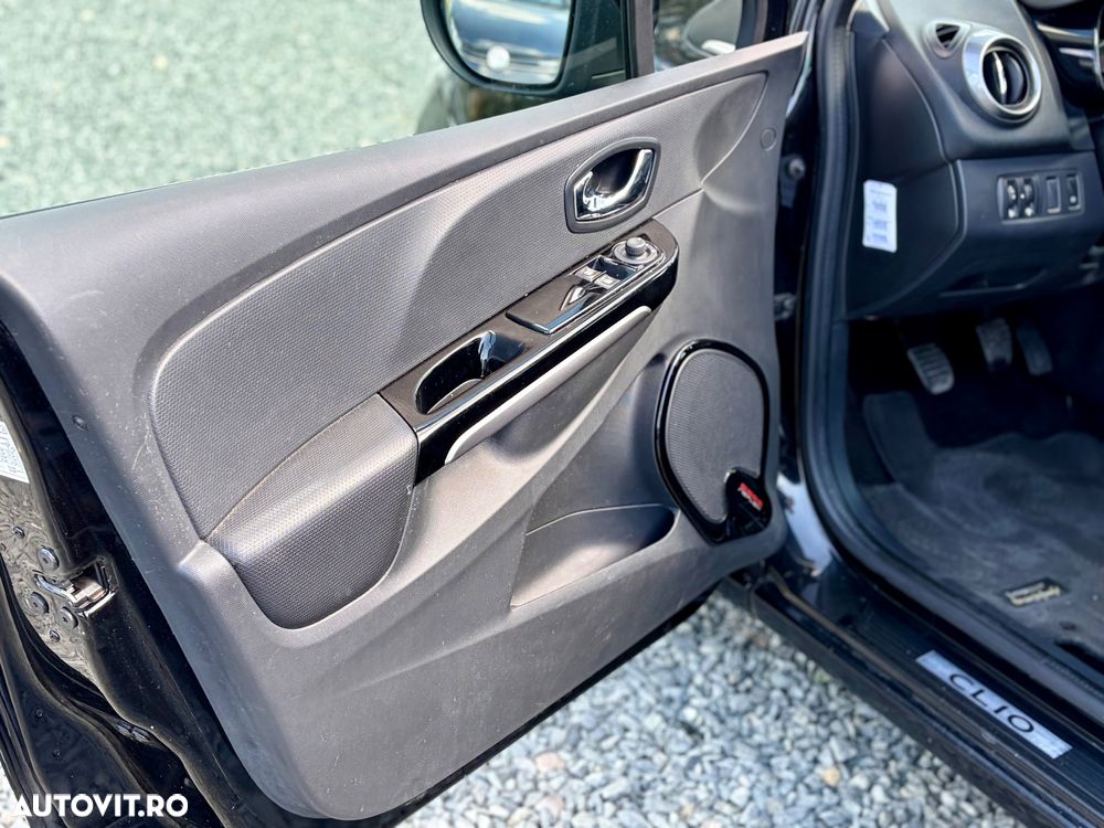 Renault Clio - 15