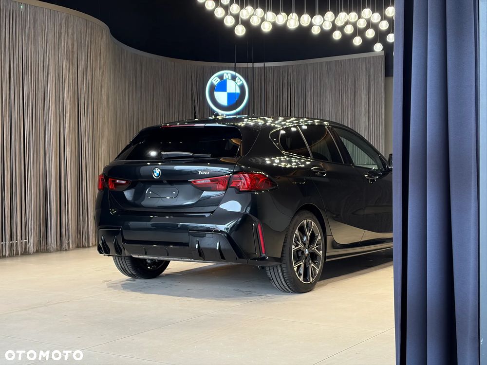 BMW Seria 1 120i - 6