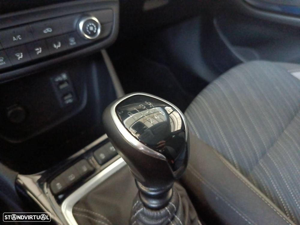 Opel Crossland X 1.2 T Innovation - 18