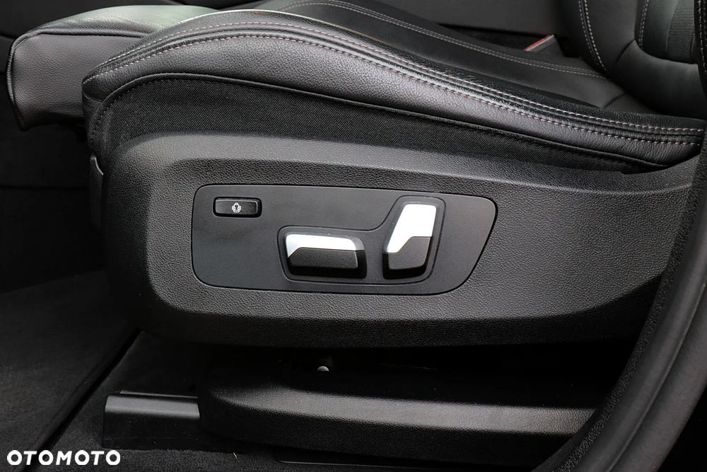 BMW X6 xDrive30d xLine - 28