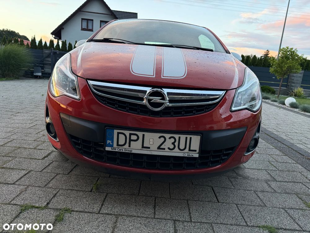 Opel Corsa 1.4 16V Cosmo - 9