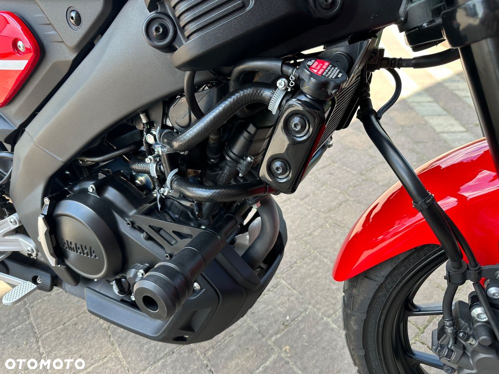 Yamaha XSR - 8