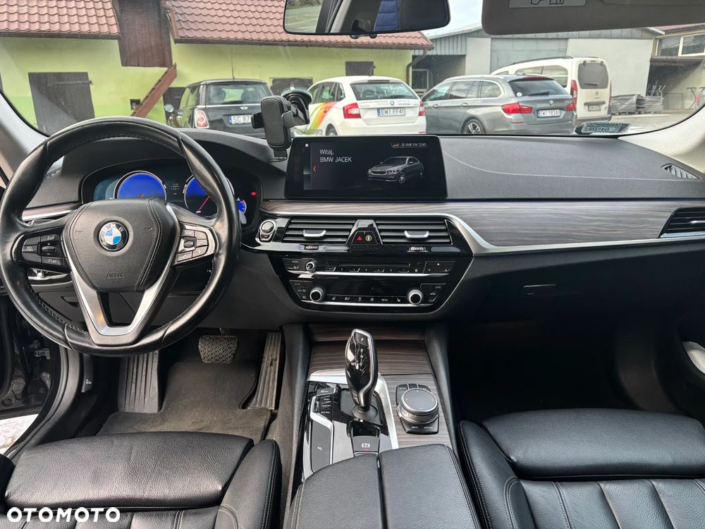 BMW Seria 5 530d xDrive Sport Line - 16
