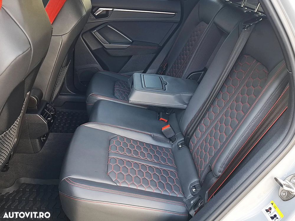 Audi RS Q3 RSQ3 2.5 TFSI quattro S tronic - 11