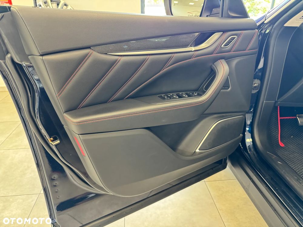 Maserati Levante S - 13