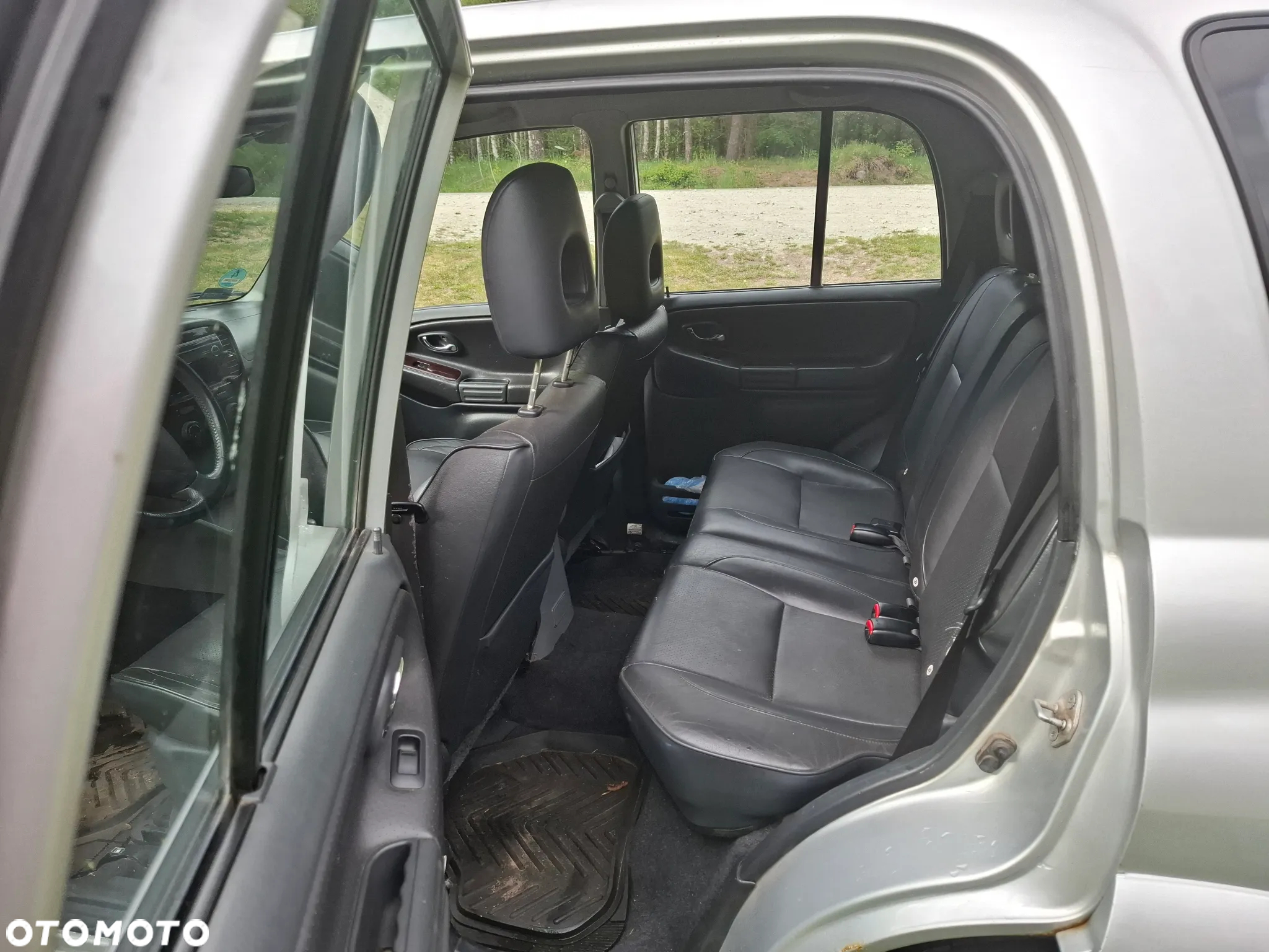 Suzuki Grand Vitara 2.0 - 11