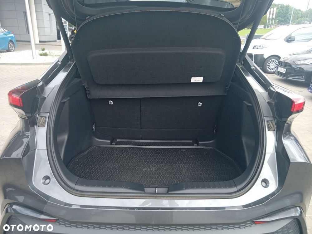Toyota C-HR - 12