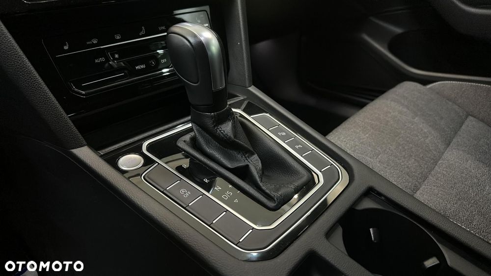 Volkswagen Passat 1.5 TSI EVO Business DSG - 17