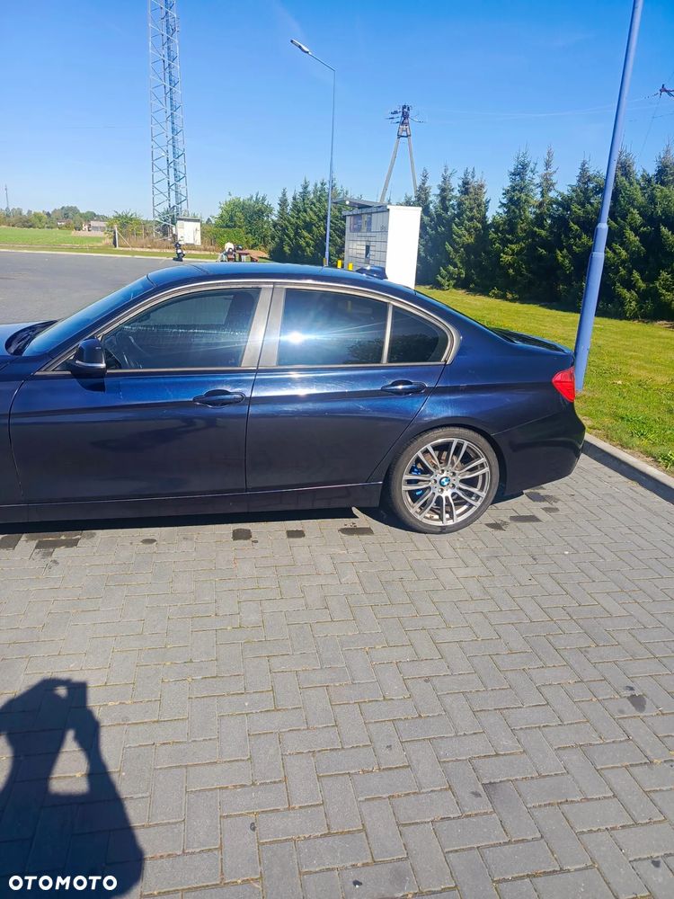 BMW Seria 3 320d DPF - 6