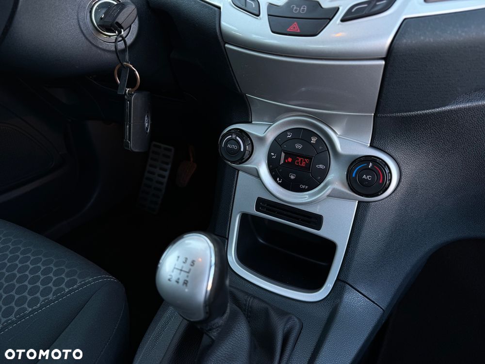Ford Fiesta - 9