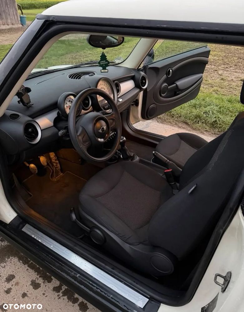 MINI ONE Minimalism - 4