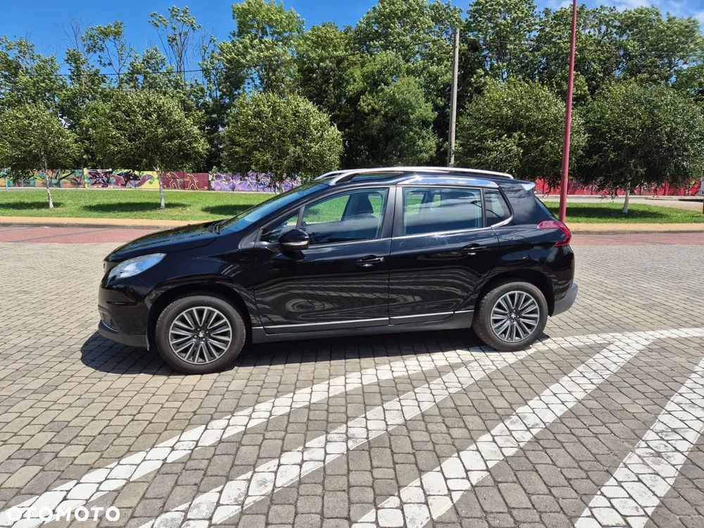 Peugeot 2008 1.2 Pure Tech GPF Allure S&S EAT6 - 10