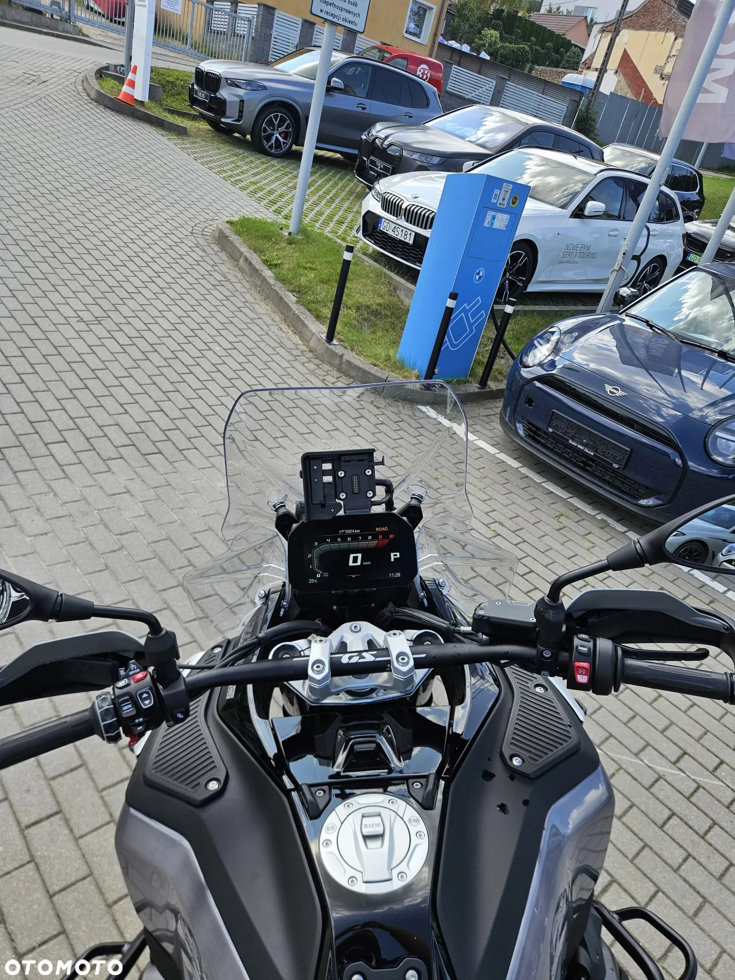 BMW R - 7