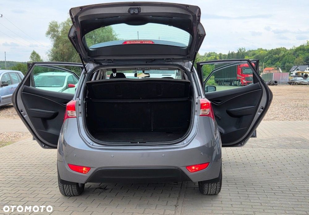Hyundai ix20 - 23