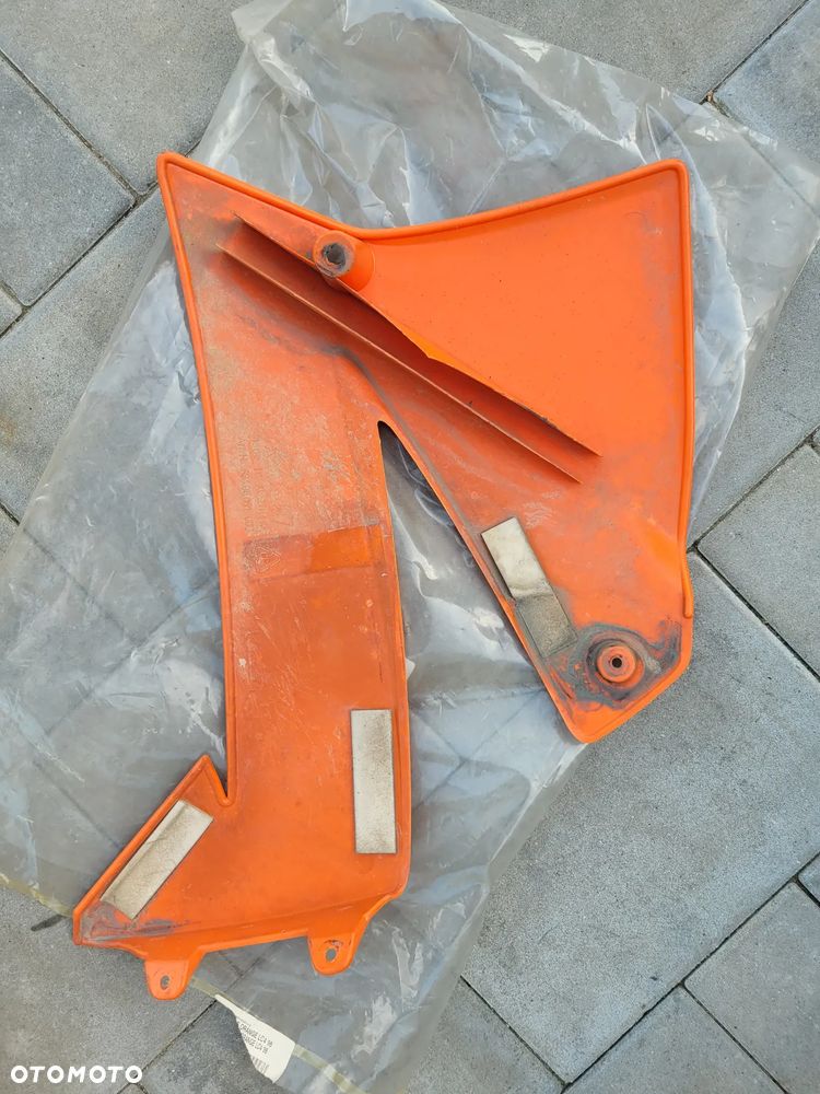 Owiewka prawa, bok, boczek prawy KTM LC4 620 640 - 7