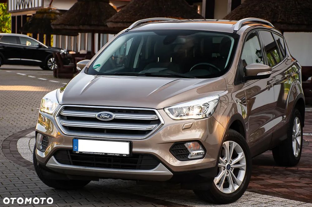 Ford Kuga 2.0 TDCi AWD Titanium - 2