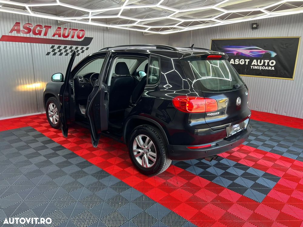 Volkswagen Tiguan - 16