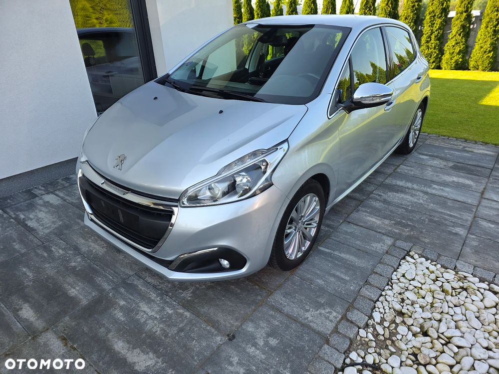 Peugeot 208 PureTech 110 Stop & Start EAT6 Allure - 1