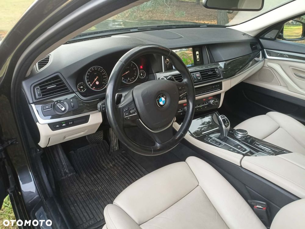 BMW Seria 5 535i Luxury Line - 19