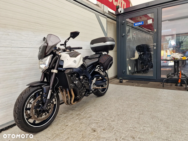 Yamaha FZ