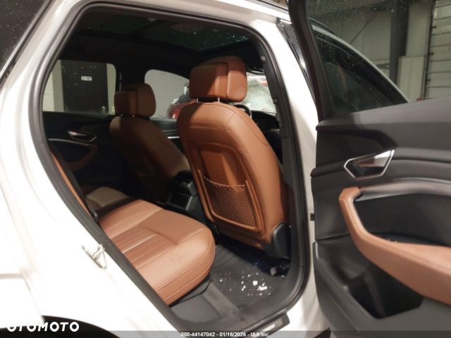 Audi e-tron 50 Quattro - 12