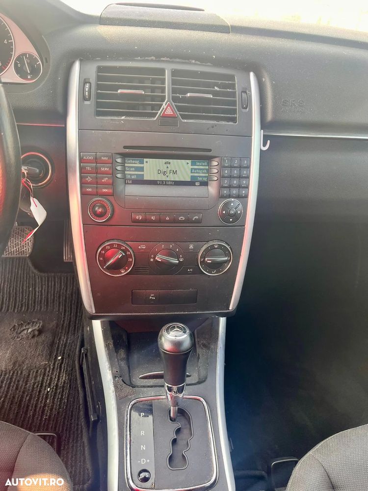 Mercedes-Benz B 200 - 4