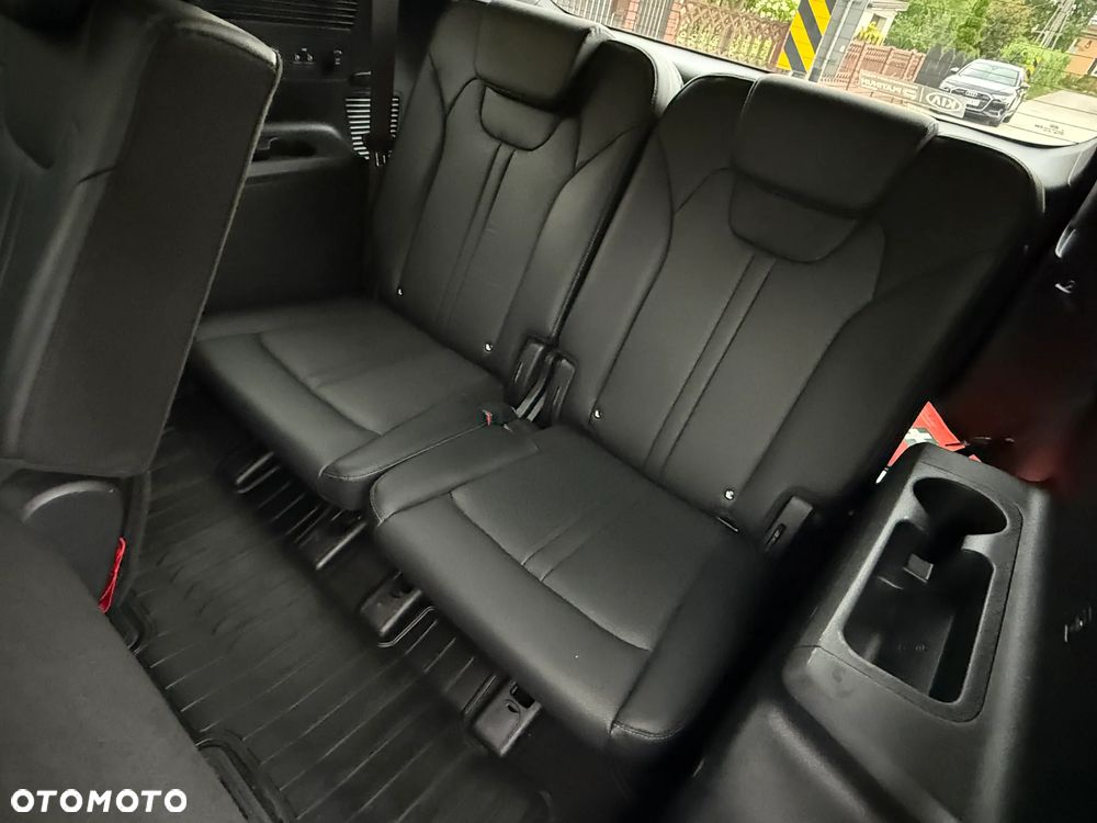 Kia Sorento - 34