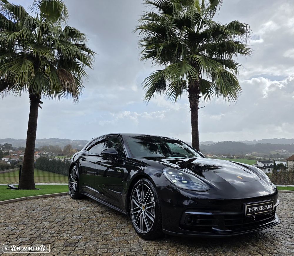 Porsche Panamera Sport Turismo 4 E-Hybrid Platinum Edition PDLS - 11