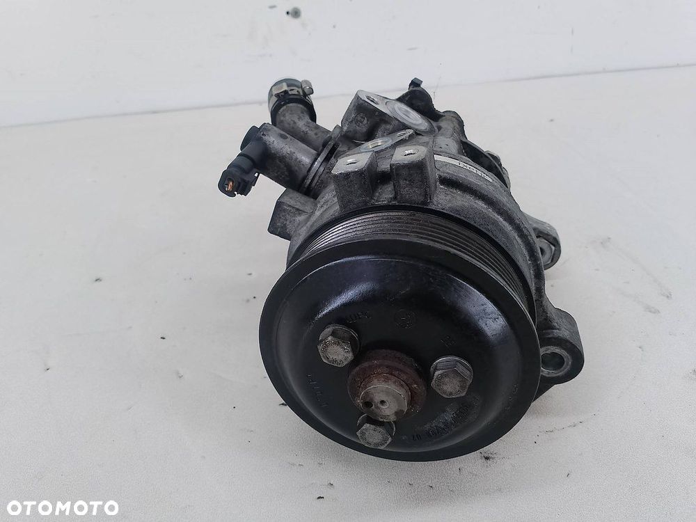 POMPA WSPOMAGANIA BMW SERIA 7 F01 678890903 4.4 - 3