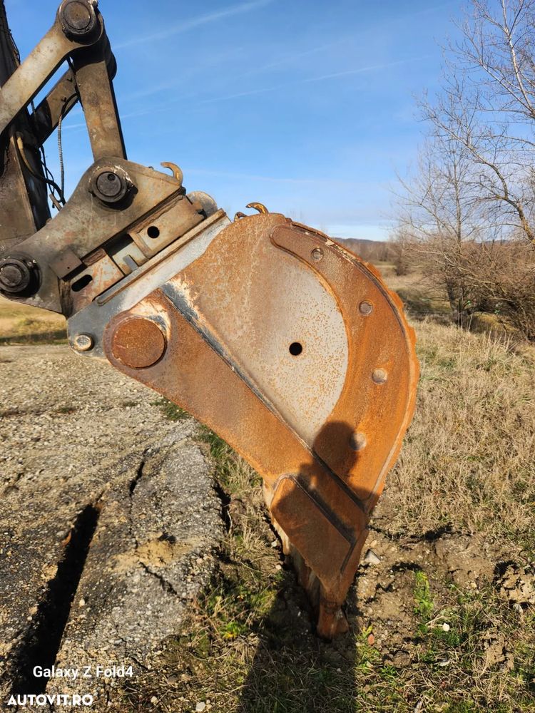 Volvo EC 240 NLC Excavator pe șenile - 7