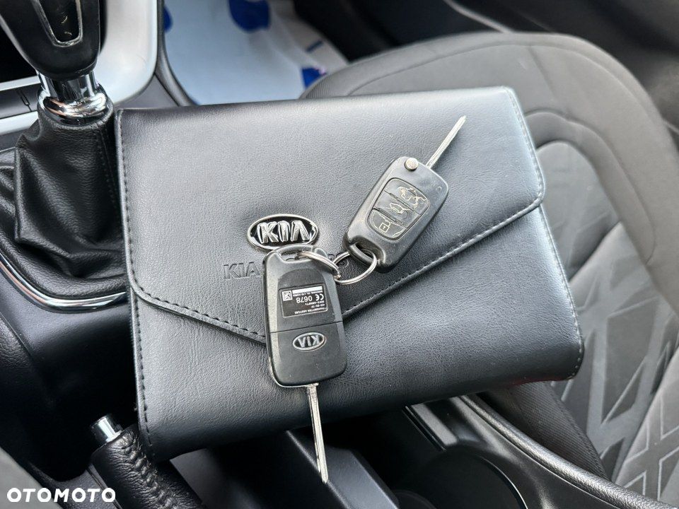 Kia Ceed 1.6 GDI Dream Team Edition - 39