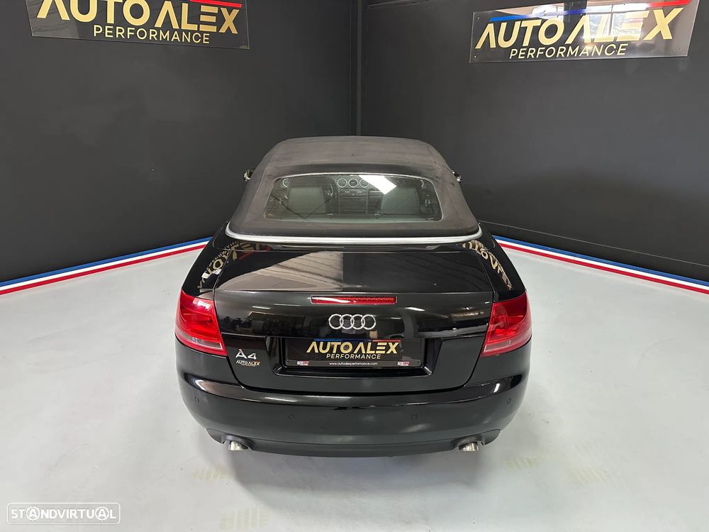 Audi A4 Cabrio 2.0 TDi Exclusive - 48