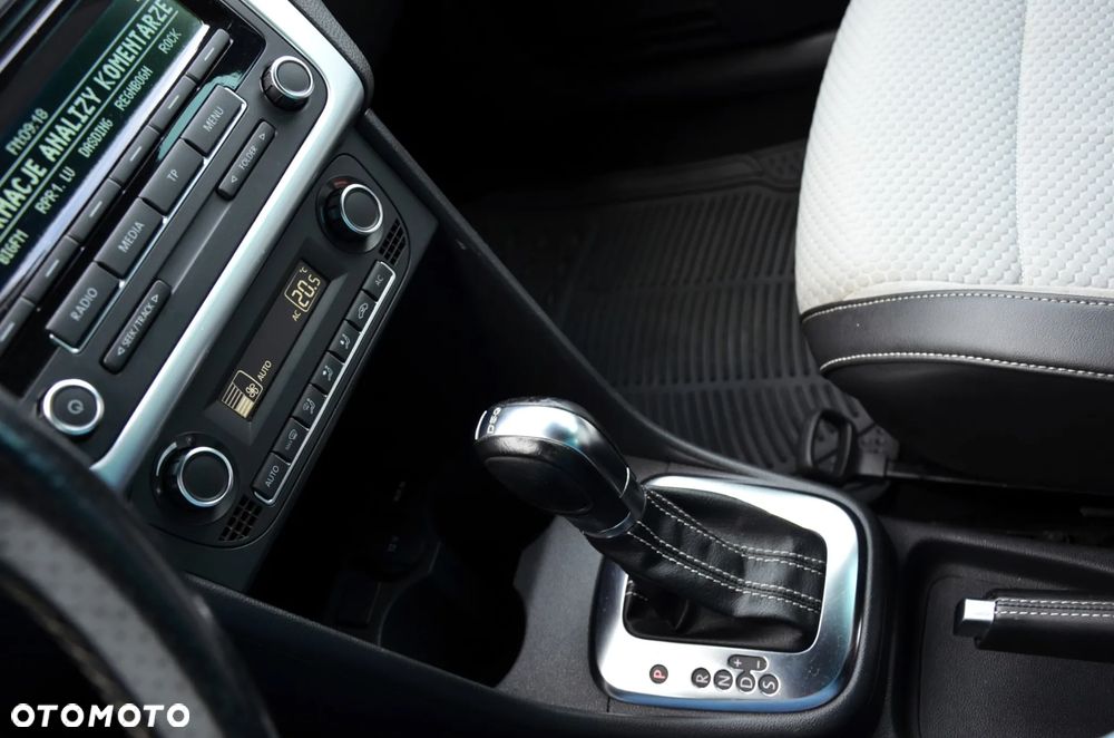 Volkswagen Polo Cross 1.6 TDI DPF DSG - 24