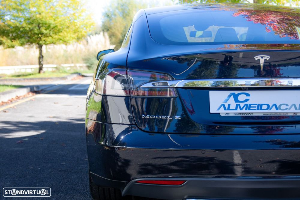 Tesla Model S P85D - 26