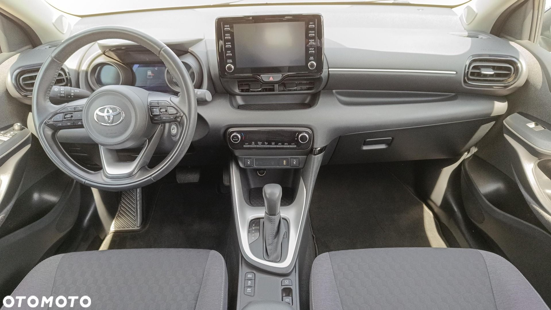 Toyota Yaris - 3
