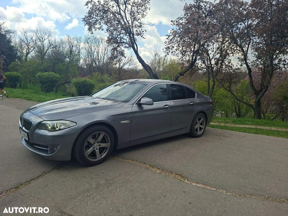 BMW Seria 5 525d Sport-Aut. - 2