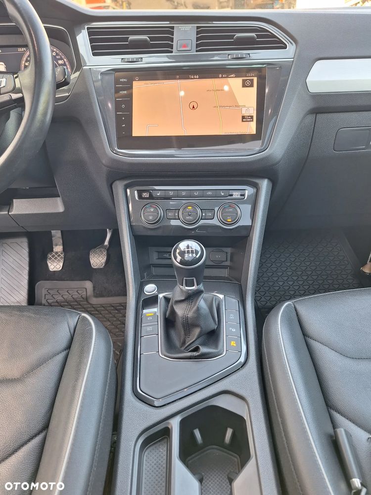 Volkswagen Tiguan - 19