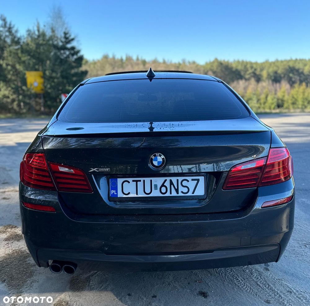 BMW Seria 5 530d xDrive - 7
