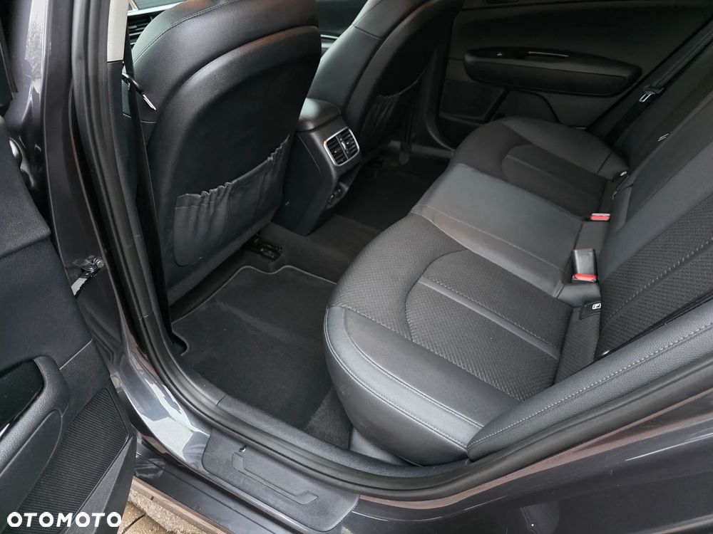 Kia Optima 1.6 CRDI SCR L DCT - 18