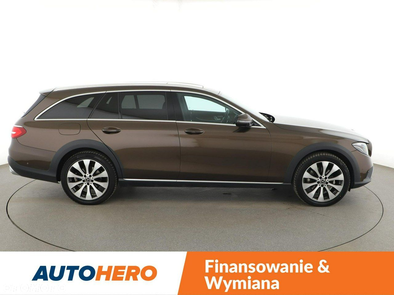 Mercedes-Benz Klasa E 220 d 4-Matic All-Terrain - 9