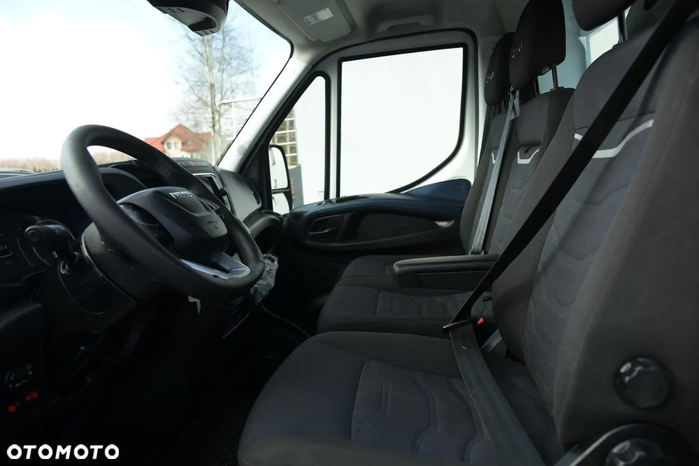 Iveco DAILY 35-180 * 3.0 Diesel HiMatic 180KM * LAWETA *100% Aluminium* Samochód  JAK NOWY!!! - 22