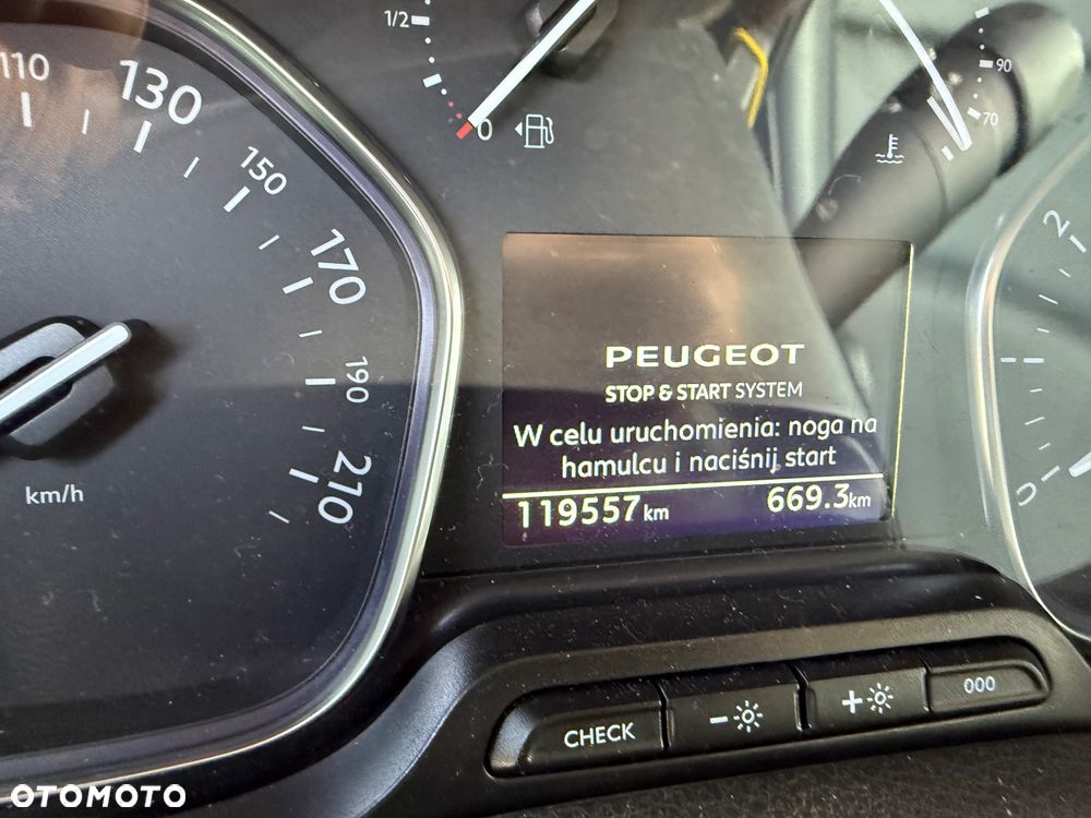 Peugeot Traveller 2.0 BlueHDi Long Business Vip - 10