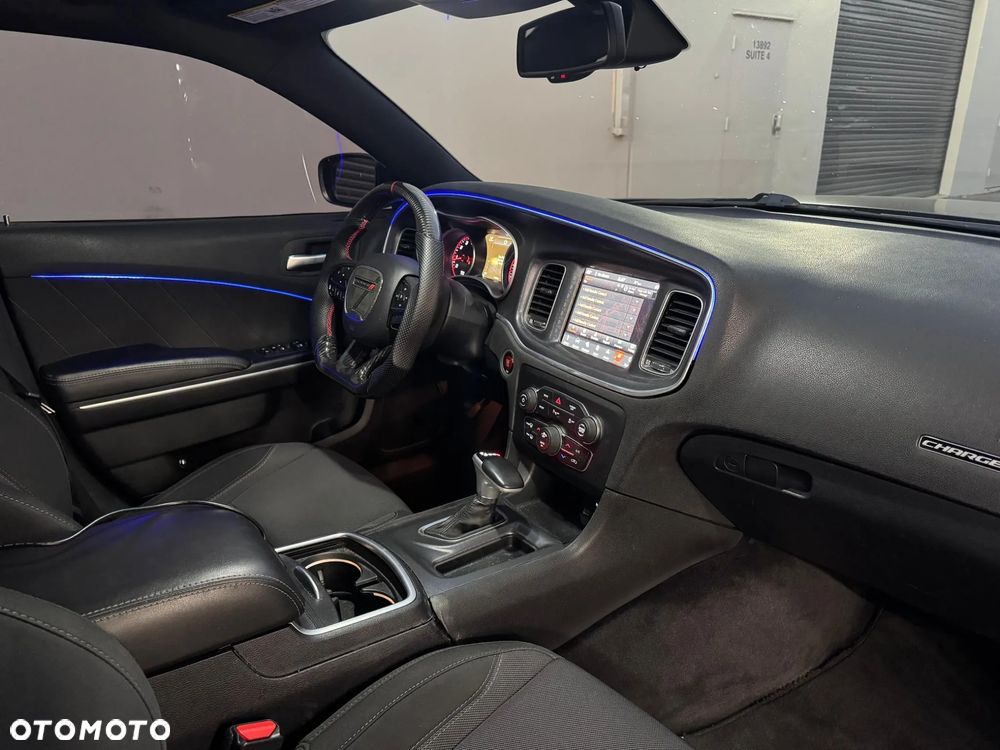 Dodge Charger 5.7 R/T - 14