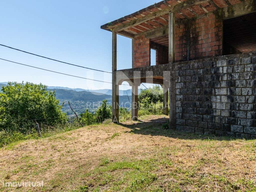 Moradia em construção - Grande imagem: 3/7