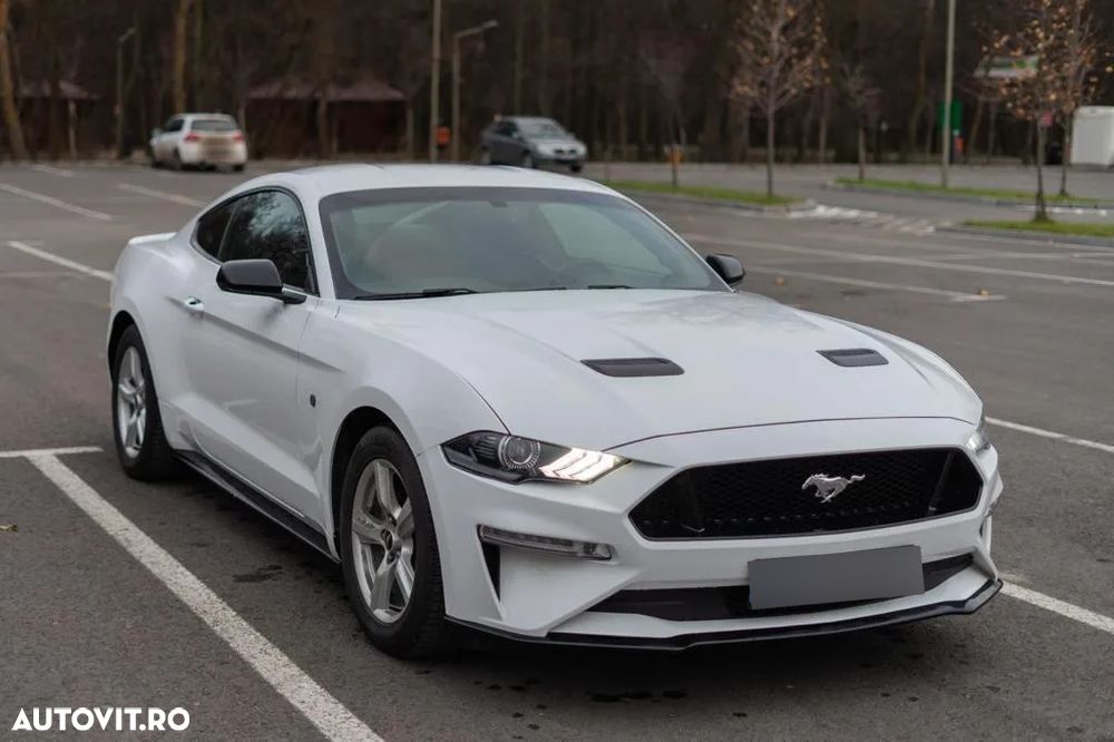 Ford Mustang - 2