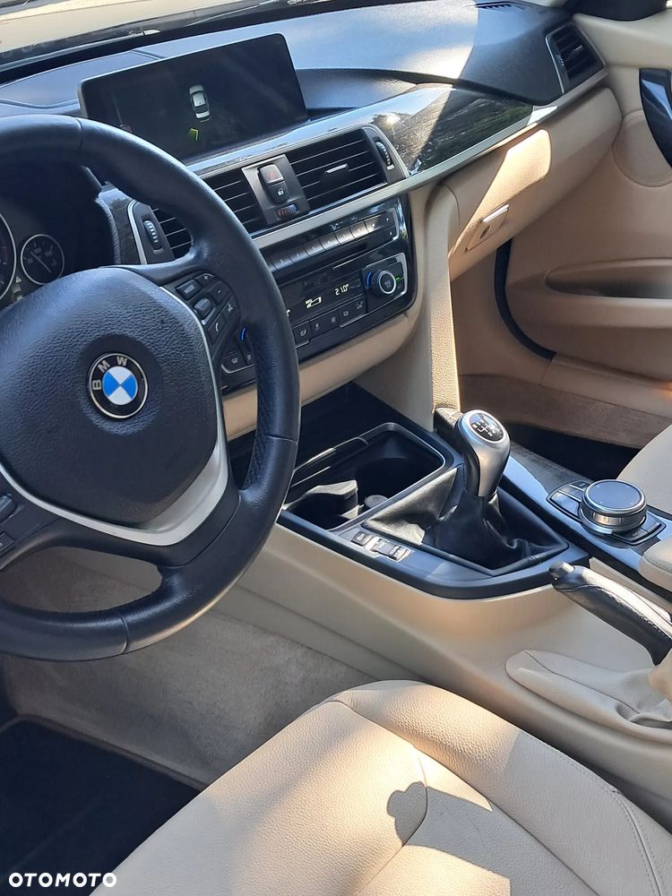 BMW Seria 3 320d Efficient Dynamics Luxury Line Purity - 34