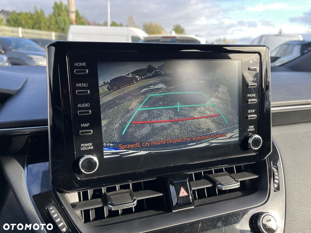 Toyota Corolla 1.8 Hybrid Comfort - 24