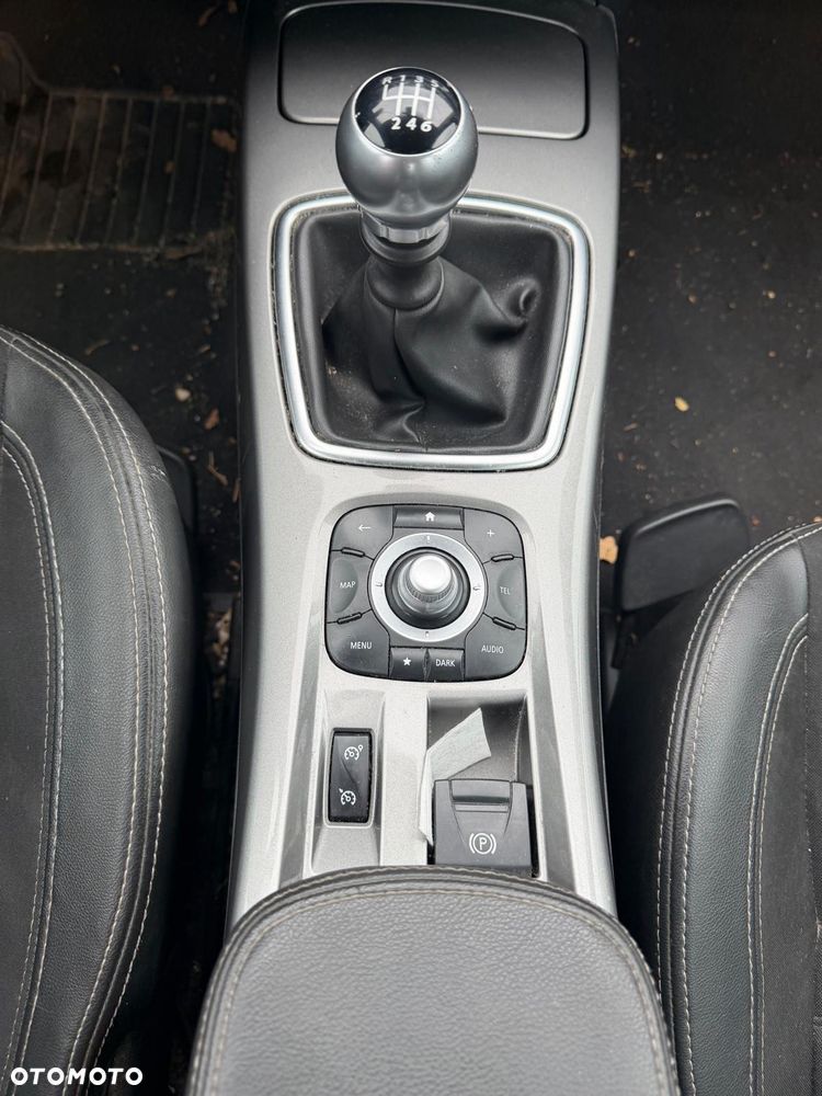 Renault Laguna dCi 110 FAP Limited - 12